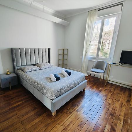 Self-Checkin Town House - Rooms To Rent In A Beautiful Modern Town House - Not A Hotel - Location De Chambres Avec Arrivee En Autonomie - Extra Fee For Sheets And Towels - Private Parking - Check Your Plateform Inbox And Follow Check-In Instructions Saint-Romain-en-Gal エクステリア 写真