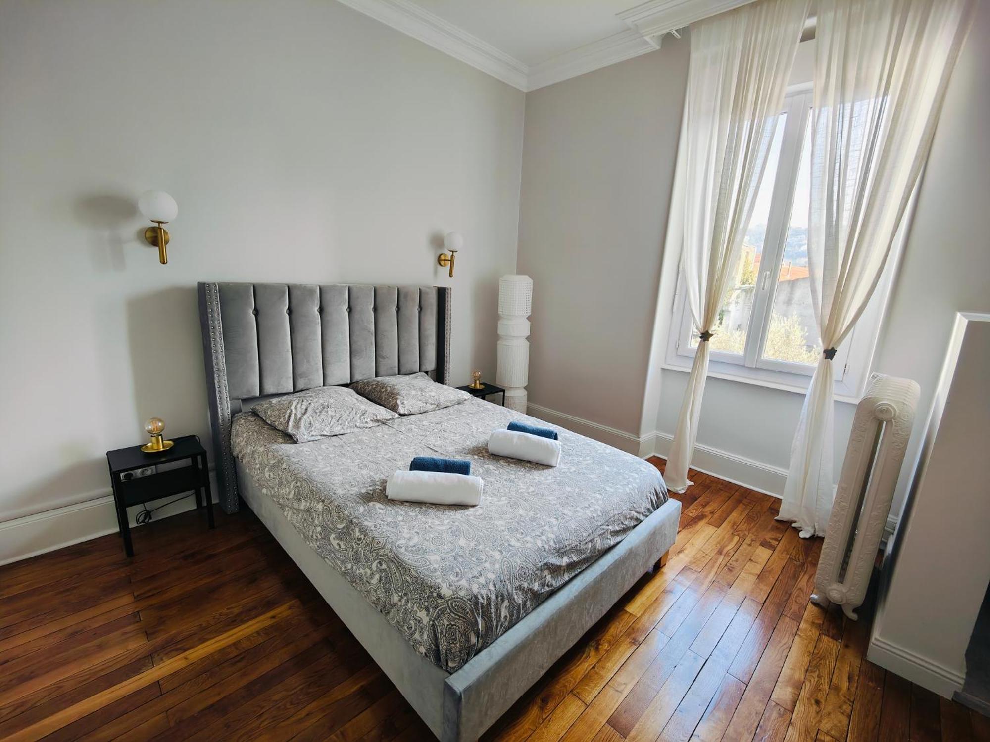 Self-Checkin Town House - Rooms To Rent In A Beautiful Modern Town House - Not A Hotel - Location De Chambres Avec Arrivee En Autonomie - Extra Fee For Sheets And Towels - Private Parking - Check Your Plateform Inbox And Follow Check-In Instructions Saint-Romain-en-Gal エクステリア 写真