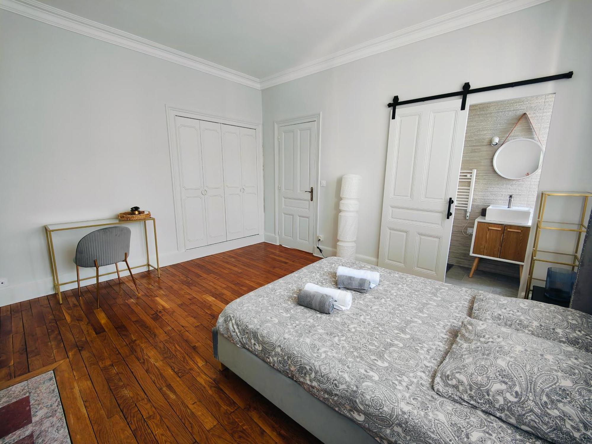 Self-Checkin Town House - Rooms To Rent In A Beautiful Modern Town House - Not A Hotel - Location De Chambres Avec Arrivee En Autonomie - Extra Fee For Sheets And Towels - Private Parking - Check Your Plateform Inbox And Follow Check-In Instructions Saint-Romain-en-Gal エクステリア 写真